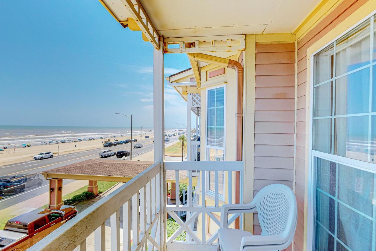 Beachfront Haven Apartment Galveston Exterior photo